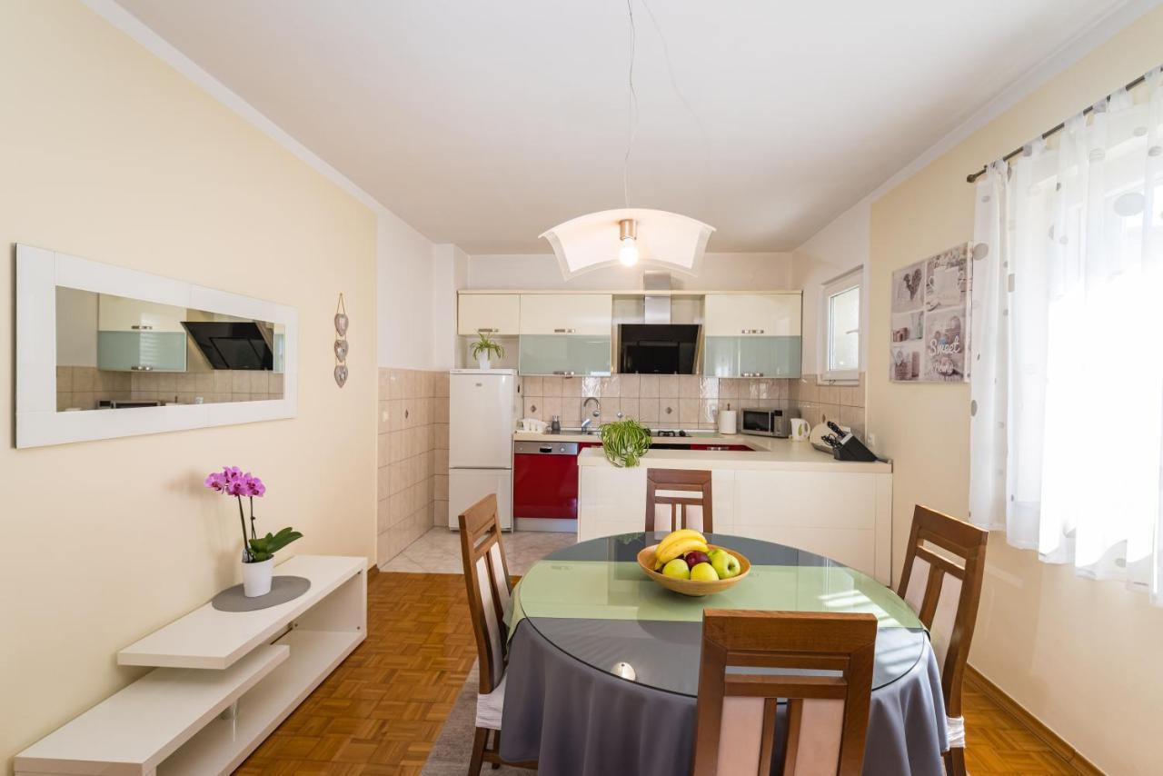 Apartment Visnja Задар Екстериор снимка